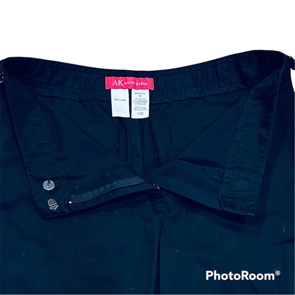 Anne Klein black stretch bermuda shorts with polka dot belt - Picture 6 of 6